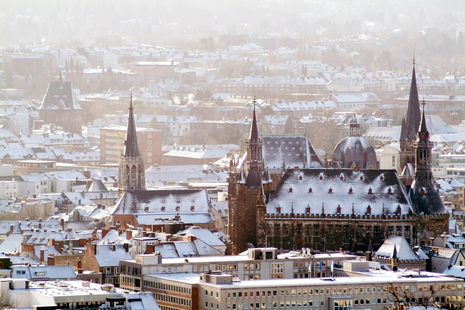 Aken panorama sneeuw