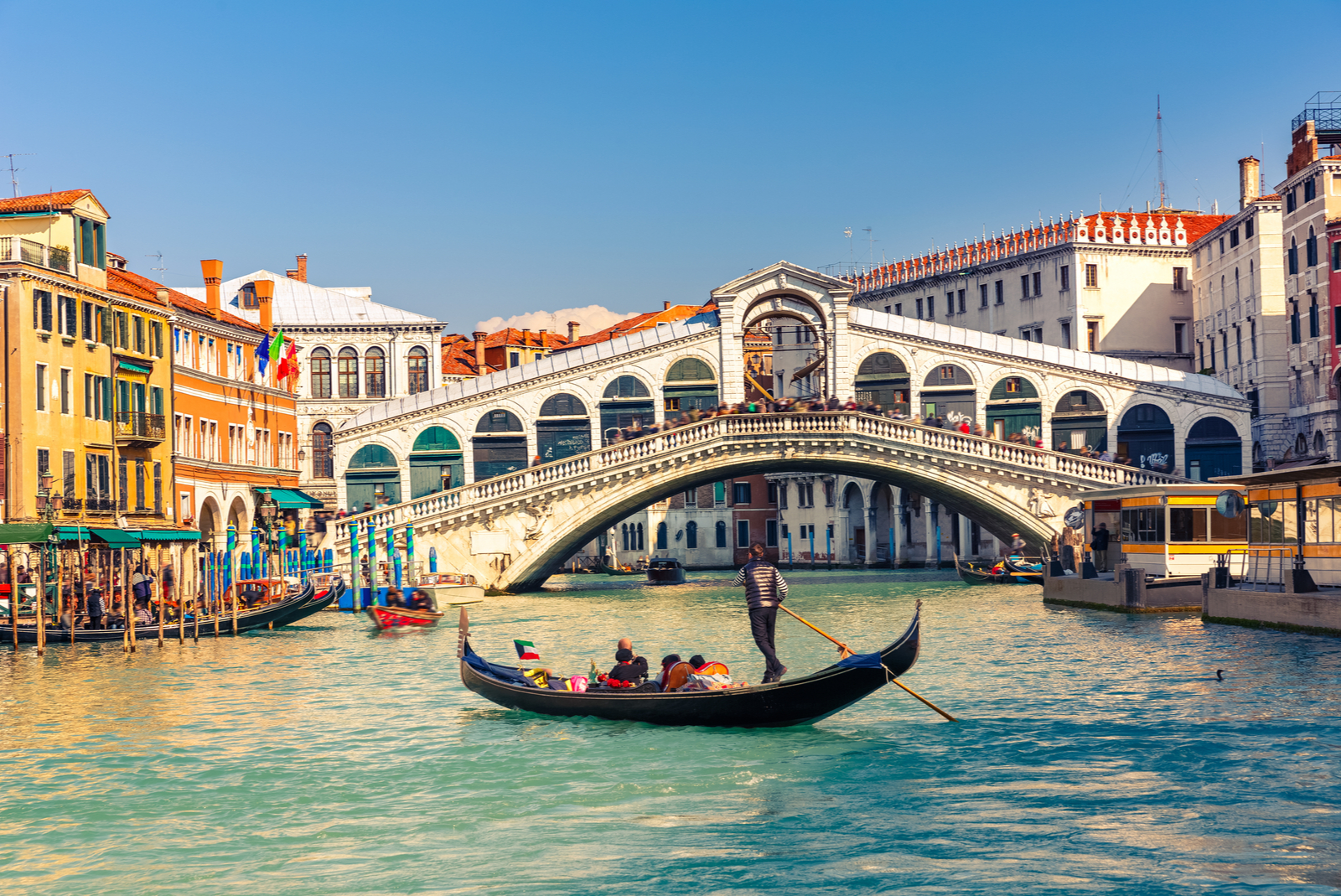 rialto brug venetie italie