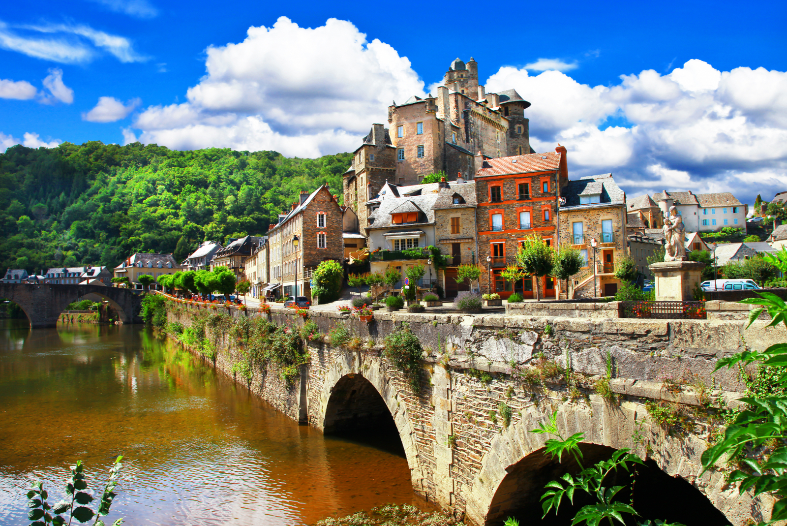 estaing en aveyron