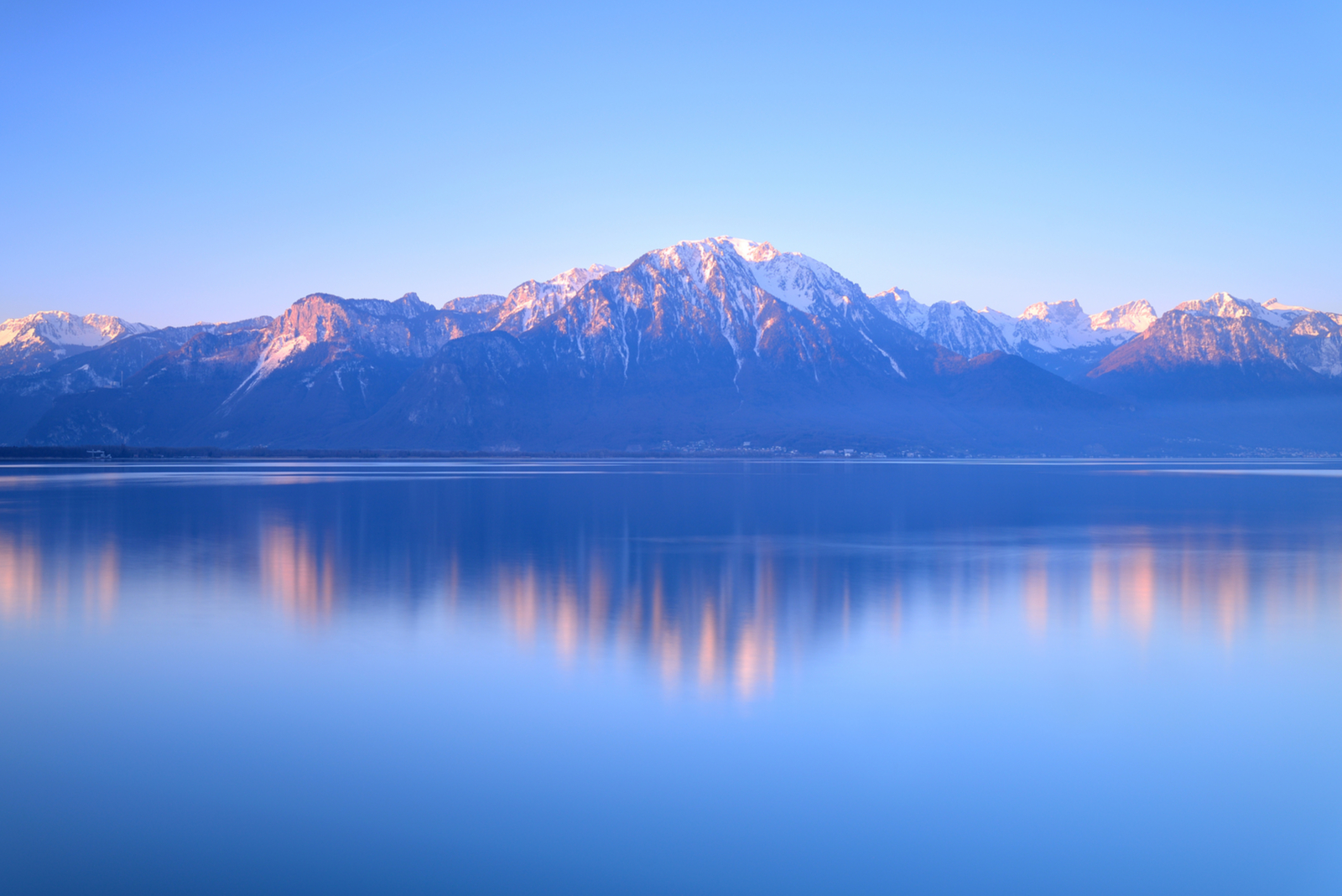 meer van geneve nabij montreux