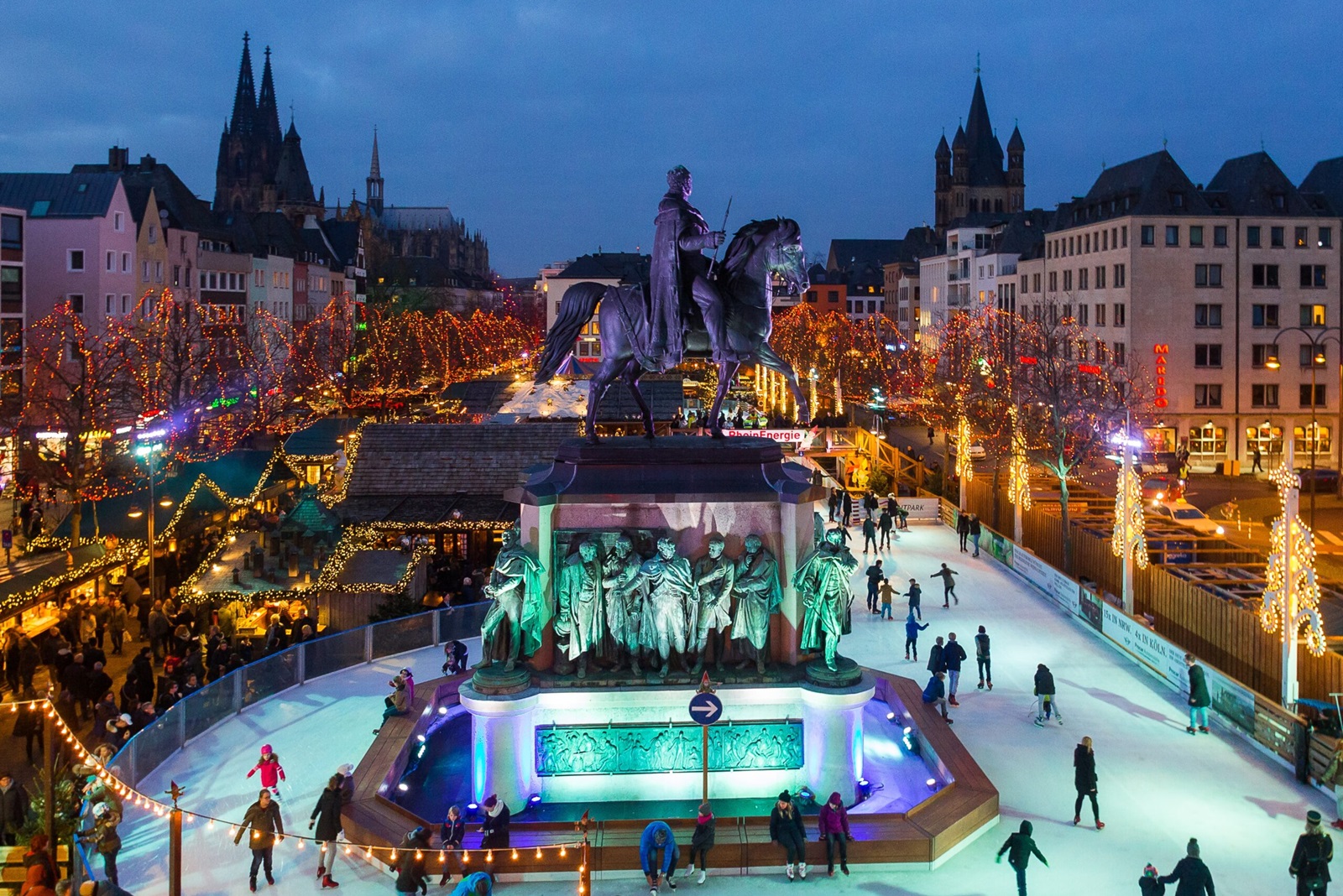 ijspiste keulen kerstmarkt