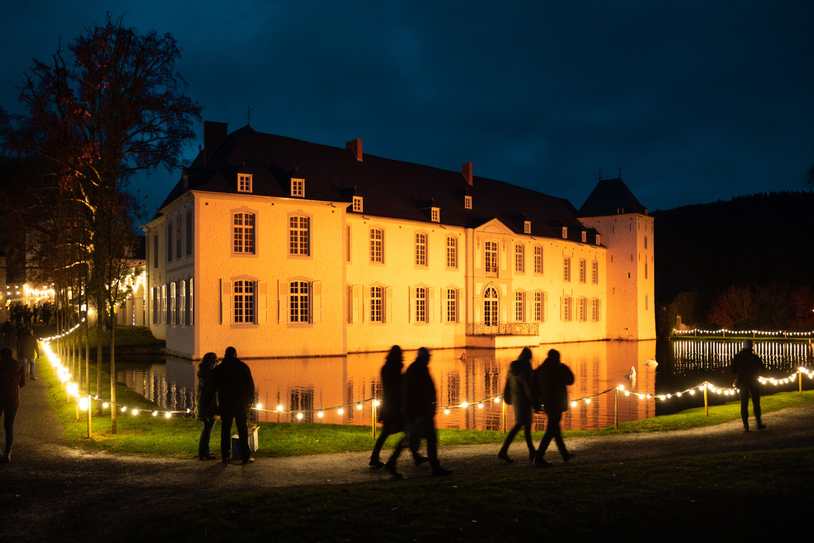 tuinen van annevoie kerstsfeer