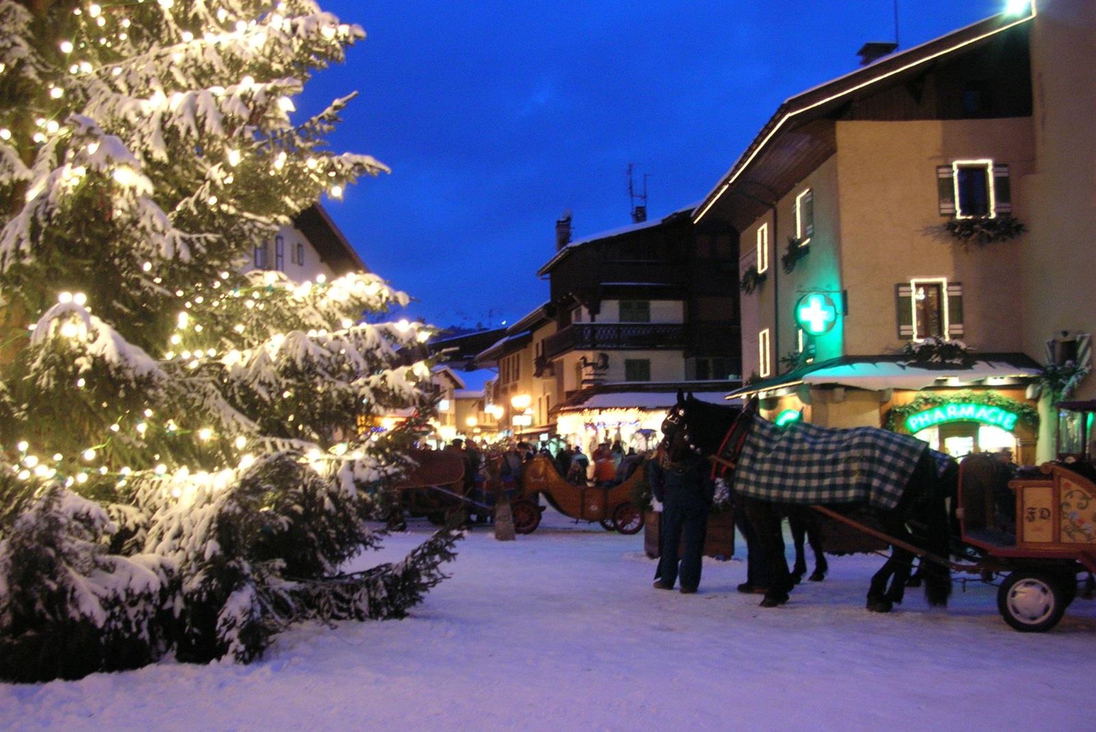 centre de megève à la tombée de la nuit